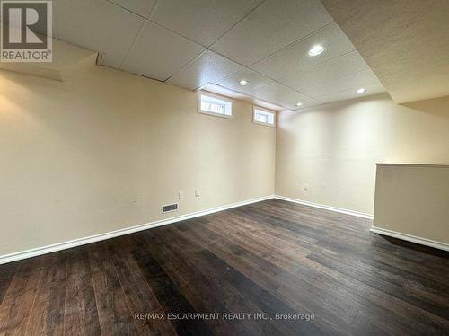 2218 Shadetree Avenue, Burlington, ON - Indoor