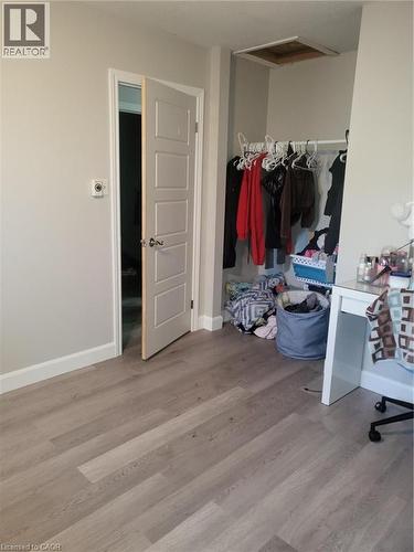 18 Rosewell Street, Hamilton, ON - Indoor