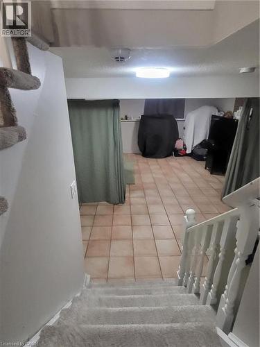 18 Rosewell Street, Hamilton, ON - Indoor Photo Showing Other Room