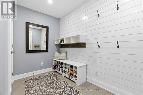 mudroom off of garage - 640 Meadowridge Circle, Ottawa, ON -  Photo Showing Other Room