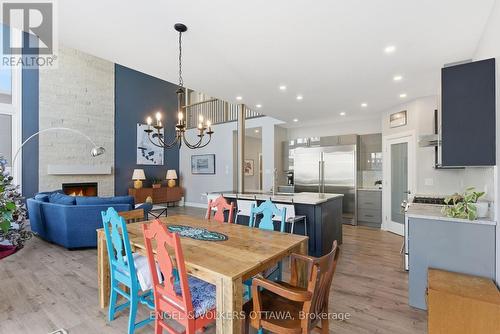 640 Meadowridge Circle, Ottawa, ON - Indoor Photo Showing Dining Room