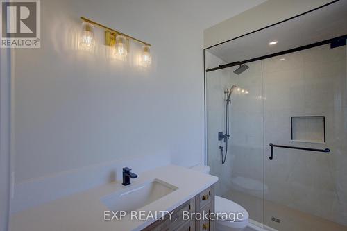 93 Bedell Drive, Mapleton, ON - Indoor Photo Showing Bathroom