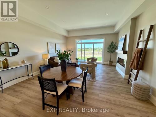 93 Bedell Drive, Mapleton, ON - Indoor Photo Showing Dining Room