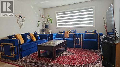 210 Lucas Close Nw, Calgary, AB - Indoor