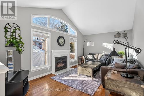 130 Springcreek Crescent, Ottawa, ON - Indoor With Fireplace