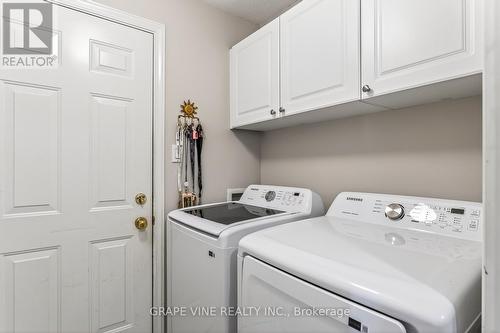 130 Springcreek Crescent, Ottawa, ON - Indoor Photo Showing Laundry Room