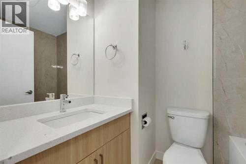 13 Penworth Close Se, Calgary, AB - Indoor Photo Showing Bathroom
