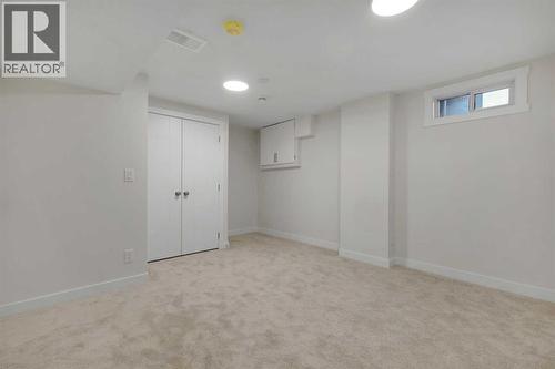 13 Penworth Close Se, Calgary, AB - Indoor