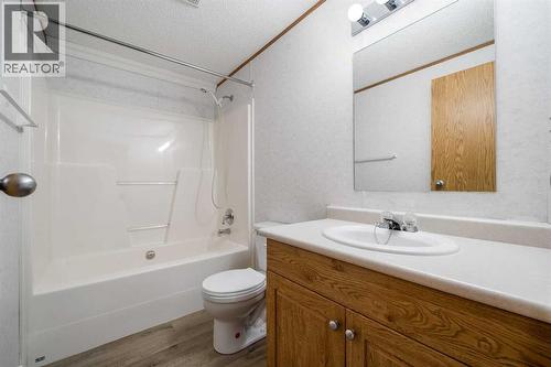 103 1 Avenue E, Bow Island, AB 