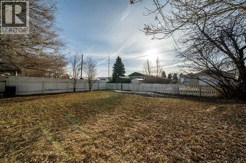 103 1 Avenue E, Bow Island, AB 