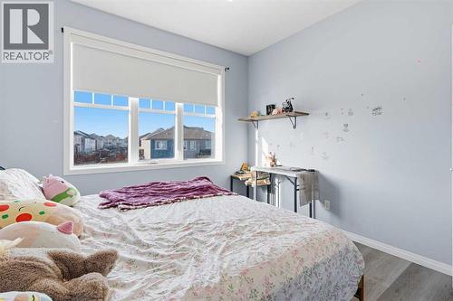 237 Windrow Crescent Sw, Airdrie, AB - Indoor Photo Showing Bedroom