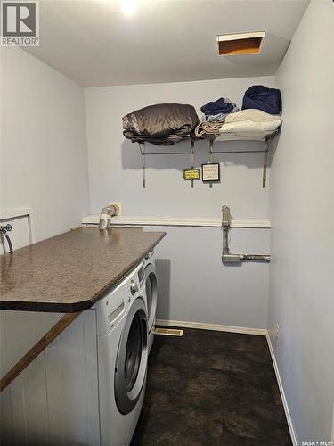 35 Mountain Drive, Carlyle, SK - Indoor Photo Showing Laundry Room