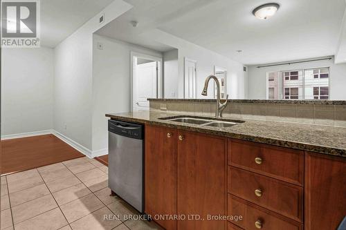 308 - 200 Besserer Street, Ottawa, ON - Indoor Photo Showing Kitchen With Double Sink