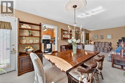 31 Elderberry Avenue, Grimsby, ON - Indoor Photo Showing Dining Room