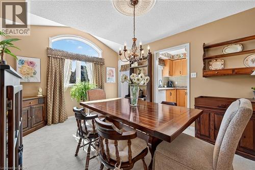 31 Elderberry Avenue, Grimsby, ON - Indoor Photo Showing Dining Room
