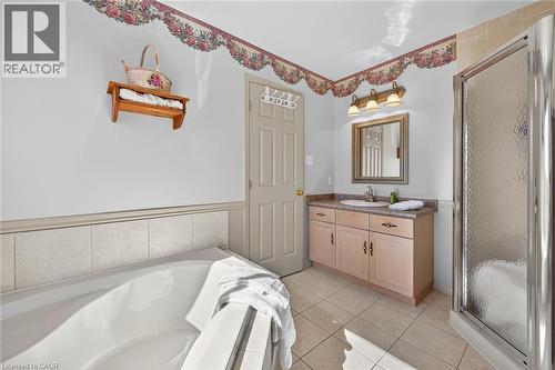 31 Elderberry Avenue, Grimsby, ON - Indoor Photo Showing Bathroom