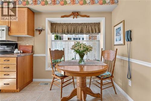 31 Elderberry Avenue, Grimsby, ON - Indoor Photo Showing Dining Room