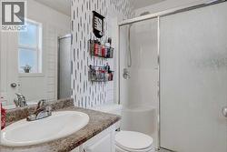 ENSUITE - 
