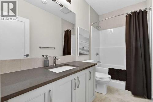 Large 4-piece basement bathroom - 307 Precedence Hill, Cochrane, AB - Indoor Photo Showing Bathroom