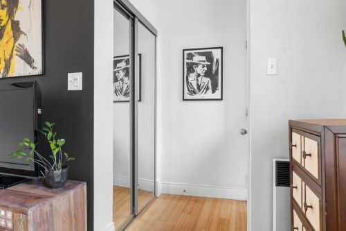 Hall d'entrée/Vestibule - 691 Rue Ste-Claire, Québec (La Cité-Limoilou), QC - Indoor Photo Showing Other Room