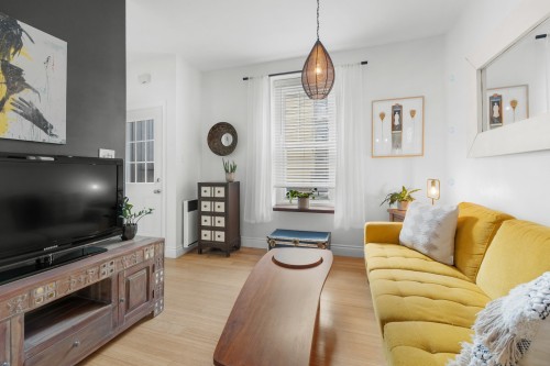 Salon - 691 Rue Ste-Claire, Québec (La Cité-Limoilou), QC - Indoor Photo Showing Living Room