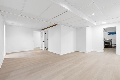 Salle de jeux - 129 Rue Wilson, Dollard-Des-Ormeaux, QC - Indoor Photo Showing Other Room