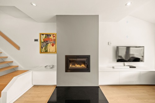 Living Room - 708Z Rue De La Noue, Montréal (Verdun/Île-Des-Soeurs), QC - Indoor Photo Showing Other Room With Fireplace