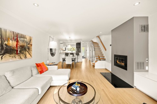 Overall view - 708Z Rue De La Noue, Montréal (Verdun/Île-Des-Soeurs), QC - Indoor Photo Showing Living Room With Fireplace