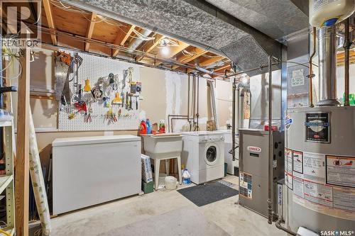 1007 Kingsmere Boulevard, Saskatoon, SK - Indoor