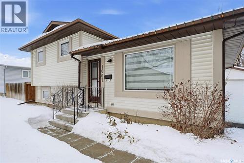 1007 Kingsmere Boulevard, Saskatoon, SK - Outdoor