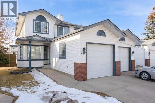 507 Citadel Terrace NW  Calgary, AB T3G 3X3