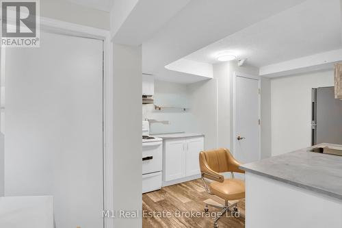 157 Municipal Street, Guelph (Dovercliffe Park/Old University), ON - Indoor