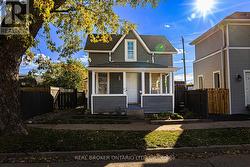 82 PAGE STREET  St. Catharines, ON L2R 4A9