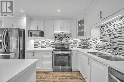 130 Adler Drive, Cambridge, ON - Indoor Photo Showing Kitchen With Double Sink With Upgraded Kitchen