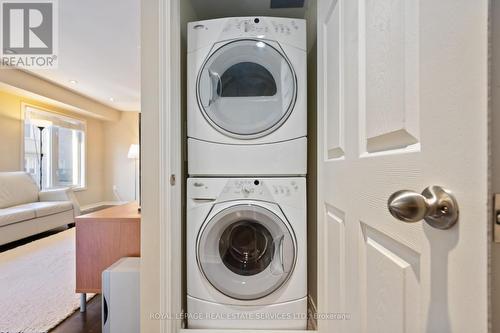 2179 Bur Oak Avenue, Markham, ON - Indoor Photo Showing Laundry Room