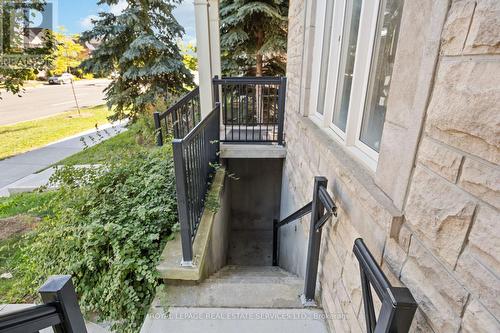 2179 Bur Oak Avenue, Markham, ON - Outdoor