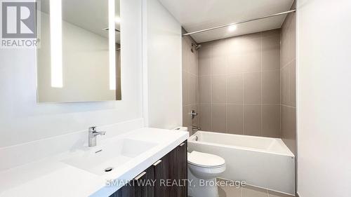 606 - 25 Cordova Avenue, Toronto, ON - Indoor Photo Showing Bathroom