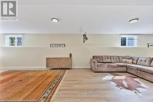 89 Trout Lane, Tiny, ON - Indoor Photo Showing Other Room