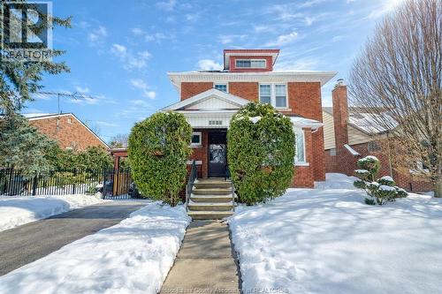 2373 KILDARE  Windsor, ON N8W 2X6