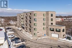 209 - 379 SCOTT STREET  St. Catharines (Vine/Linwell), ON L2M 3W2