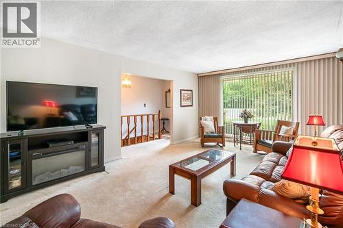 15756 Niagara Parkway, Niagara-On-The-Lake, ON - Indoor Photo Showing Living Room