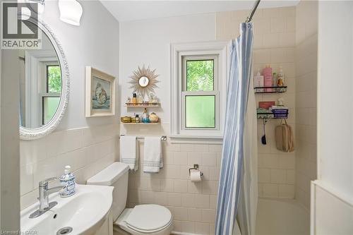 15756 Niagara Parkway, Niagara-On-The-Lake, ON - Indoor Photo Showing Bathroom
