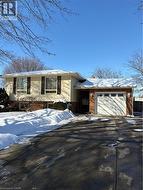 13 CHURCHILL Circle  Simcoe, ON N3Y 4Z4