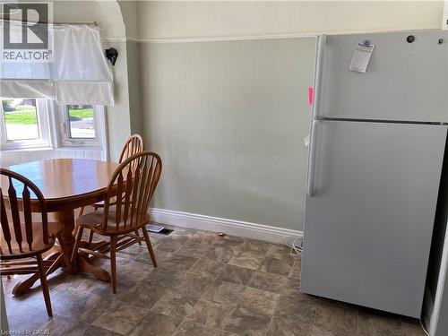 184 Arkell Street, Hamilton, ON - Indoor Photo Showing Dining Room