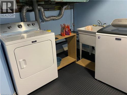 184 Arkell Street, Hamilton, ON - Indoor Photo Showing Laundry Room