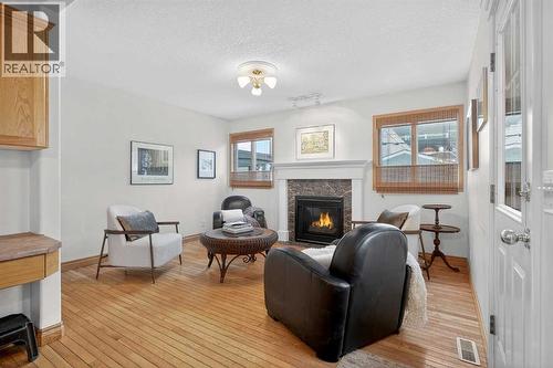 1720 11 Avenue Sw, Calgary, AB - Indoor With Fireplace