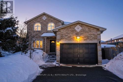 5 CLAIRE DRIVE  Barrie, ON L4N 5X9