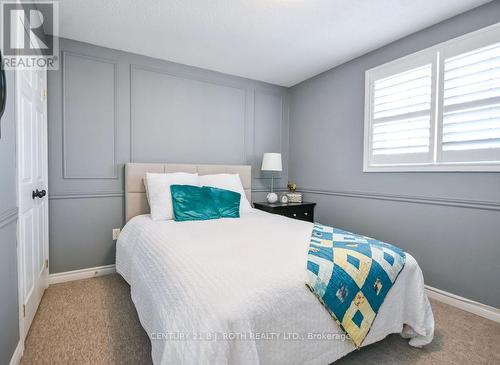 5 Claire Drive, Barrie, ON - Indoor Photo Showing Bedroom