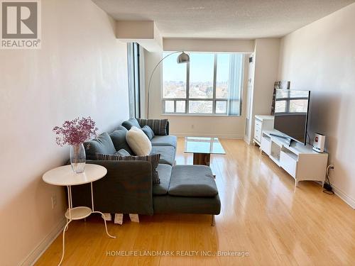 1607 - 260 Doris Avenue, Toronto, ON - Indoor Photo Showing Living Room