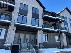 122 - 824 WOOLWICH STREET  Guelph, ON N1H 6J2